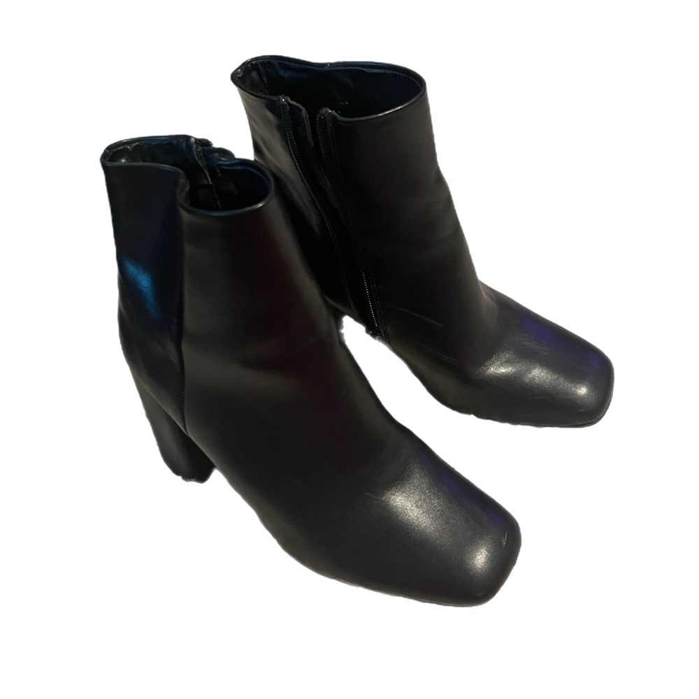 Madden Girl Black Heeled Ankle Boot Size 7